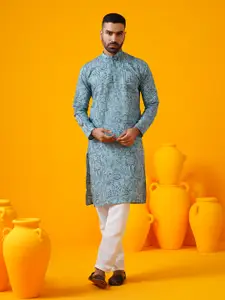 SOJANYA Men Floral Embroidered Regular Kantha Work Kurta with Pyjamas