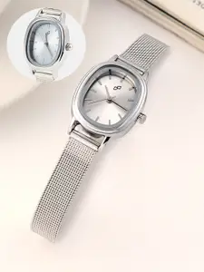 HAUTE SAUCE by  Campus Sutra HAUTE SAUCE by Campus Sutra Women Dial & Stainless Steel Bracelet Style Straps Analogue Watch AW25_HSWC1271