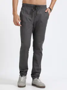 NEVER NEUD Men Relaxed Linen Traveller Trousers