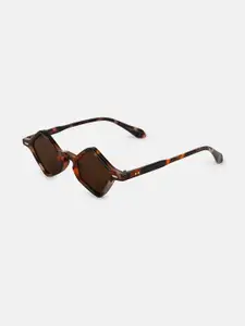 HAUTE SAUCE by  Campus Sutra HAUTE SAUCE by Campus Sutra Women Oval Sunglasses with Polarised Lens AW25_HSSG2739