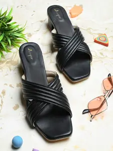 Looper Block Sandals