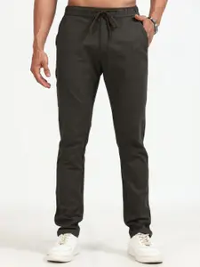 NEVER NEUD Men Relaxed Linen Traveller Trousers