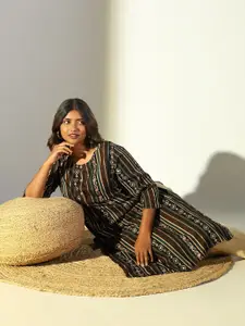 SHOWOFF Ethnic Motifs Printed Round Neck Straight Kurta