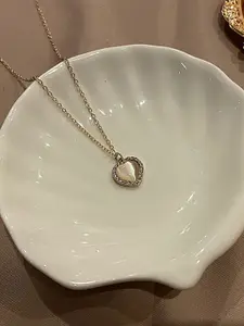 StyleCast Gold-Toned Heart Shaped Elegant Pendant With Chain