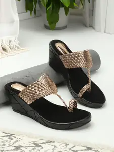 madam glorious Women Wedge Heel Sandals