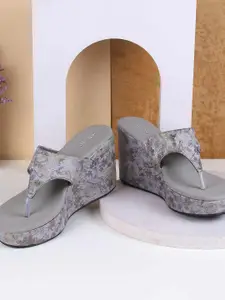 Mochi Printed Wedge Sandals