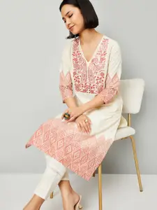 max Paisley Embroidered V-Neck Straight Kurta