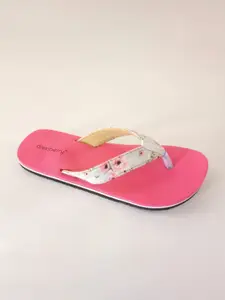 DressBerry Women Printed Rubber Thong Flip-Flops