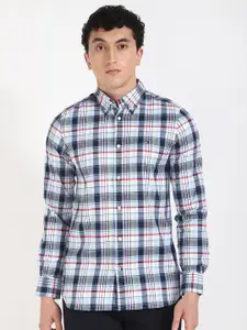 Tommy Hilfiger Men Classic Slim Fit Tartan Checks Opaque Checked Casual Shirt