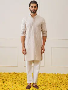 Jompers Men Embroidered Regular Sequinned Pure Cotton Kurta with Pyjamas