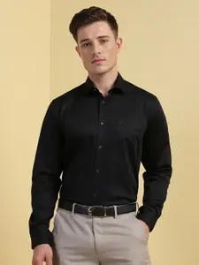 Allen Solly Men Slim Fit Spread Collar Solid Formal Shirt