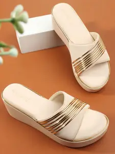 DressBerry Women Embellished Platform Heel Sandals