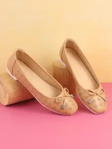 Mochi Textured Block Pumps with Bows