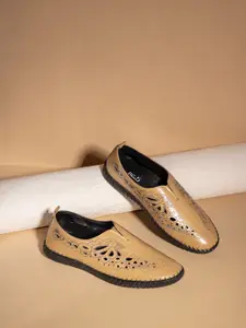 Inc 5 Women Laser Cuts Loafers