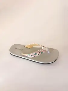 DressBerry Women Printed Rubber Thong Flip-Flops