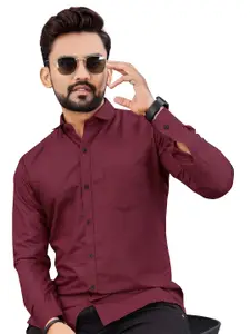 IKON FASHION Men Original Fit Spread Collar Solid Cotton Casual Shirt