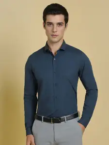 Allen Solly Men Slim Fit Spread Collar Geometric Printed Cotton Formal Shirt