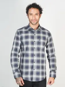 Allen Cooper Men Classic Fit  Spread Collar Checked Cotton Casual Shirt