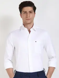 Tommy Hilfiger Men Relaxed Opaque Casual Shirt