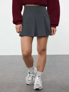 Trendyol Women Pleated Skorts