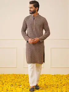 Jompers Men Embroidered Regular Sequinned Pure Cotton Kurta with Pyjamas