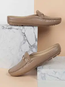 WALKWAY by Metro Textured Block Pumps