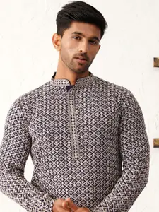 Jompers Men Embroidered Regular Sequinned Pure Cotton Kurta with Pyjamas