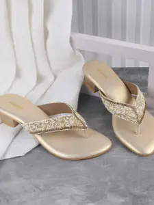 WALKWAY by Metro Fashion