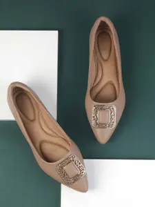 Metro Women Block Heeled Pumps