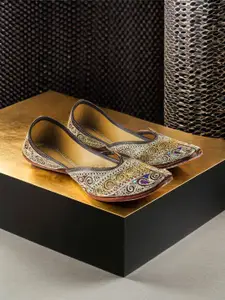 Metro Women Printed Ballerinas Flats