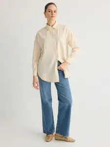 Trendyol Women Oversized Fit Spread Collar Solid Casual Shirt