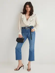 Trendyol Women Regular Fit Mid-Rise Light Fade Cropped Jeans