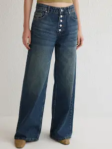 Trendyol Women Pure Cotton Low Distress Heavy Fade Jeans