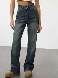 Trendyol Women Mildly Distressed Light Fade Jeans