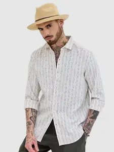 Snitch Men Smart Slim Fit Spread Collar Vertical Striped Cotton Casual Shirt