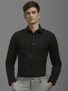 Louis Philippe Men Classic Fit  Spread Collar Textured Cotton Formal Shirt