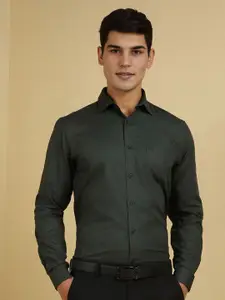 Allen Solly Men Slim Fit Spread Collar Solid Cotton Casual Shirt