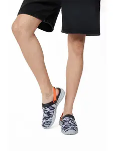 KazarMax Men Camouflage Print Clogs