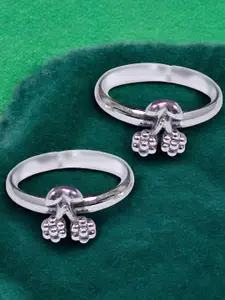 Taraash 925 Sterling Silver-Plated Floral Oxidised Toe Rings