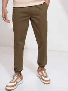 HIGHLANDER Men Solid Half Elasticated Jogger