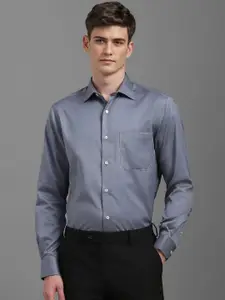 Louis Philippe Men Classic Fit  Spread Collar Solid Cotton Formal Shirt