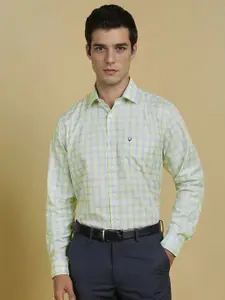 Allen Solly Men Slim Fit Spread Collar Checked Cotton Formal Shirt