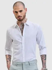 Snitch Men Smart Slim Fit Spread Collar Solid Casual Shirt