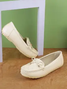 Mochi Women Textured Loafers