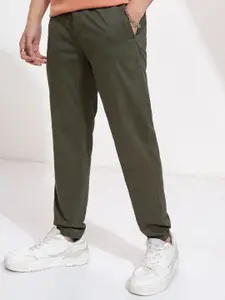 HIGHLANDER Men Solid Half Elasticated Jogger