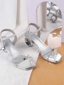 Metro Embellished Block with Tassels