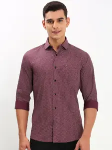 Allen Solly Men Slim Fit Spread Collar Geometric Printed Cotton Casual Shirt