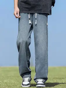 StyleCast x Revolte Men Relaxed Fit Light Fade Stretchable Jeans