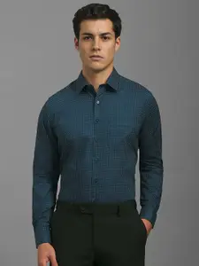 Louis Philippe Men Slim Fit Spread Collar Geometric Printed Cotton Formal Shirt