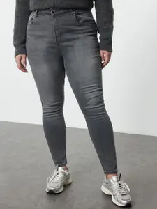 Trendyol Men Regular Fit Mid-Rise Cotton Jeans